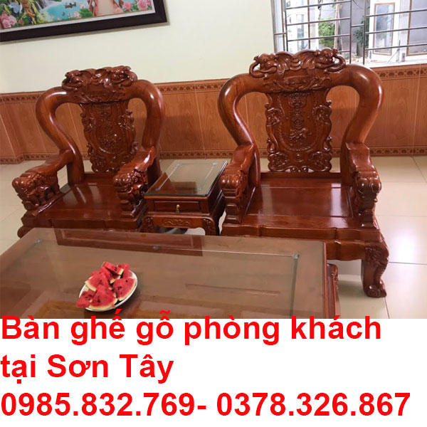 Bàn ghế gỗ phòng khách tại Sơn Tây